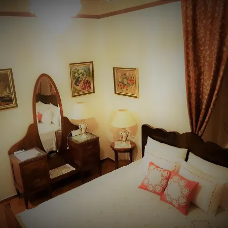 Antique * غزيلوكاسترون